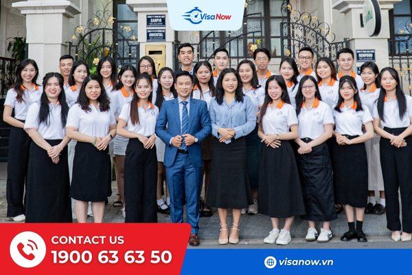 Visanow's experienced visa consultants